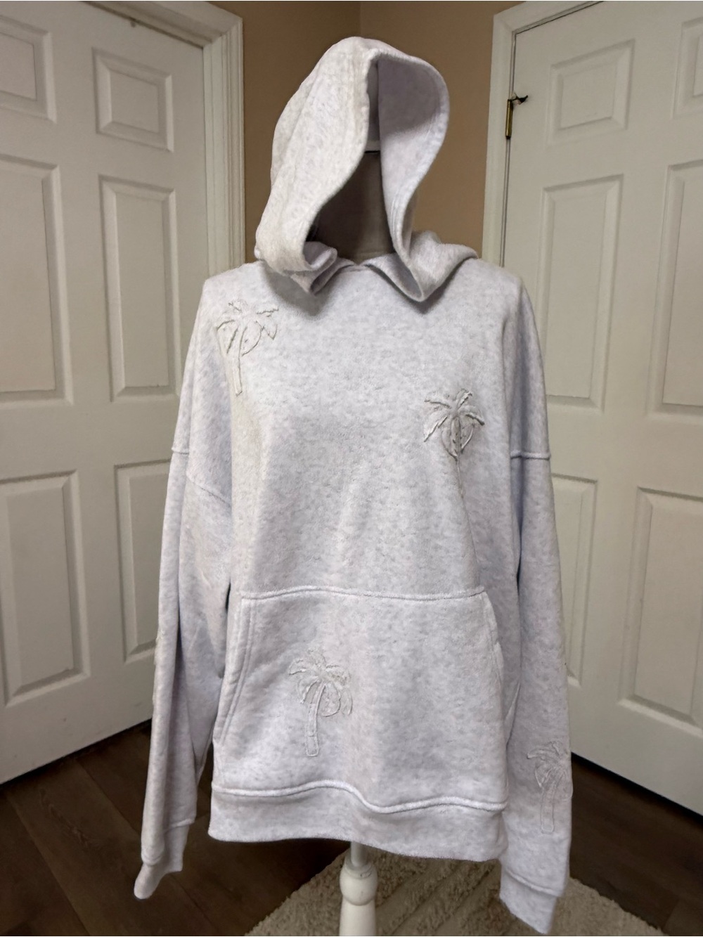 Full Tilt So Soft Women’s Gray Fleece palm tree appliqué Hooded sweatshirt XL